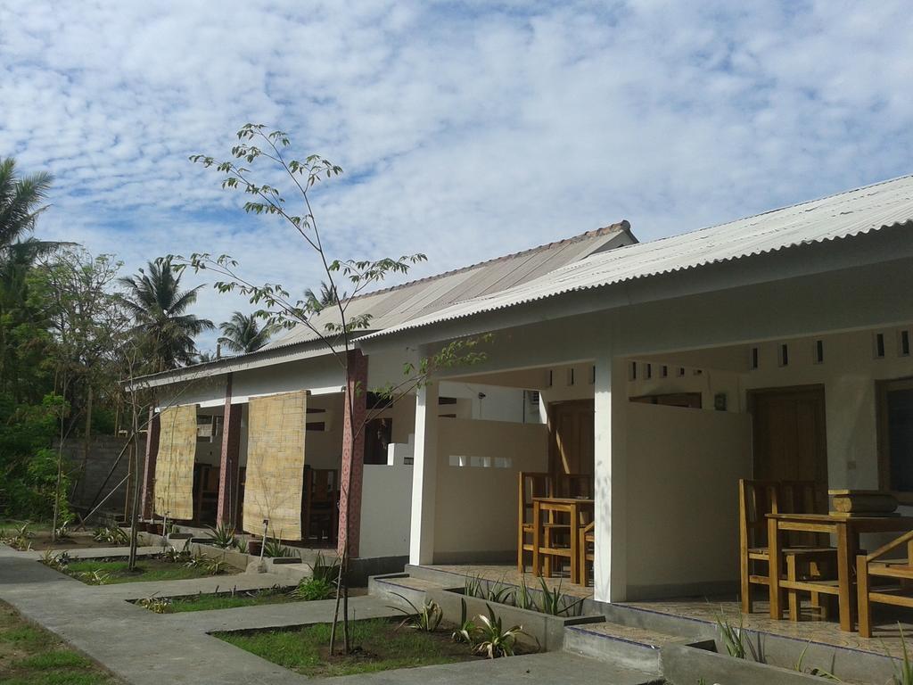 Putri Homestay Gili Meno Rum bild