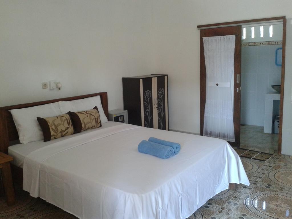 Putri Homestay Gili Meno Rum bild