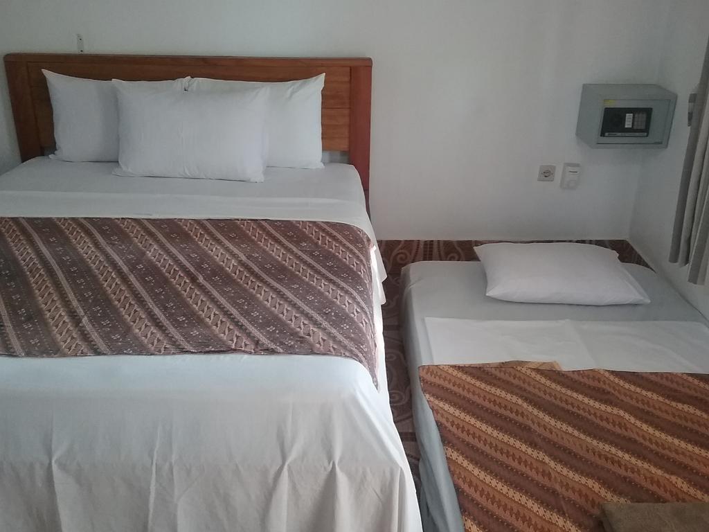 Putri Homestay Gili Meno Exteriör bild