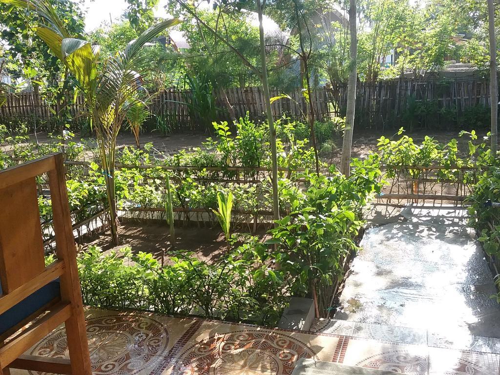 Putri Homestay Gili Meno Exteriör bild